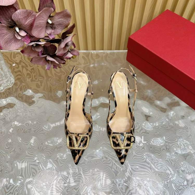 Picture of Valentino Shoes _SKUValentinosz35-408CMLL120420275